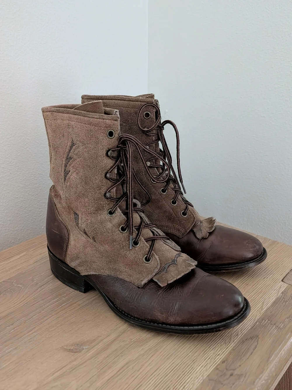 Vintage 80's Leather Southwestern Embroidered Lace Up Fringe Heel Boots - 7.5